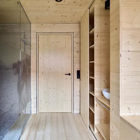 度假居 Chalets Des Lara & Louise *