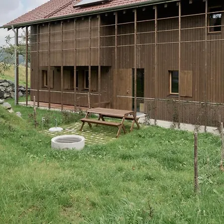Chalets Des Lara & Louise *